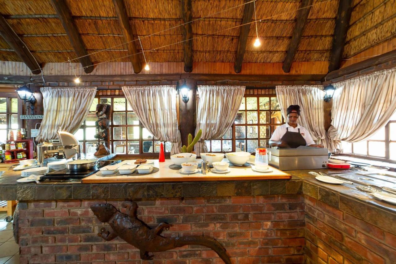 Red Sands Country Lodge Kuruman Extérieur photo