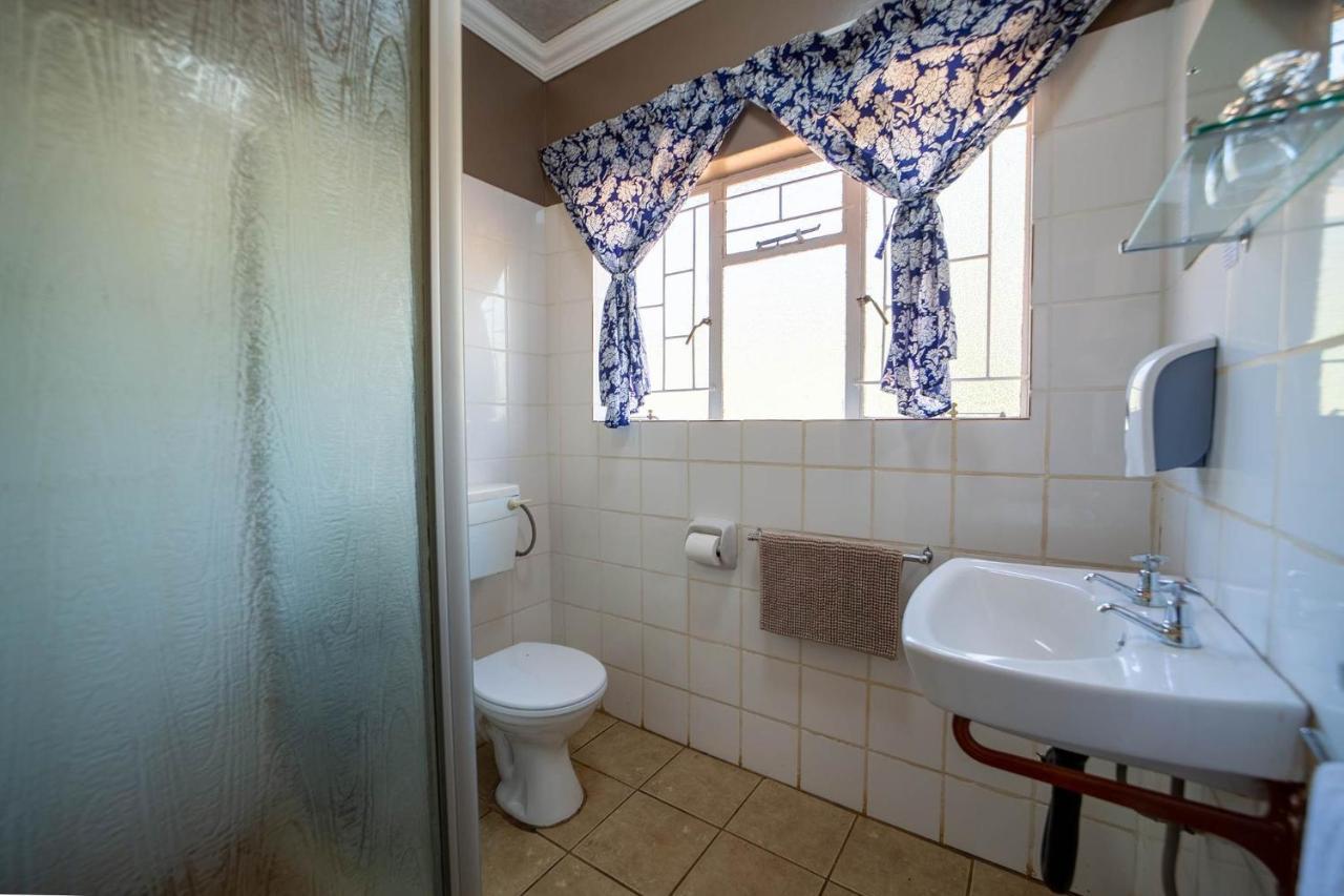 Red Sands Country Lodge Kuruman Extérieur photo