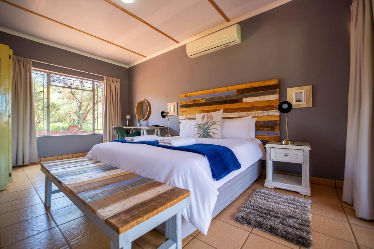 Red Sands Country Lodge Kuruman Extérieur photo